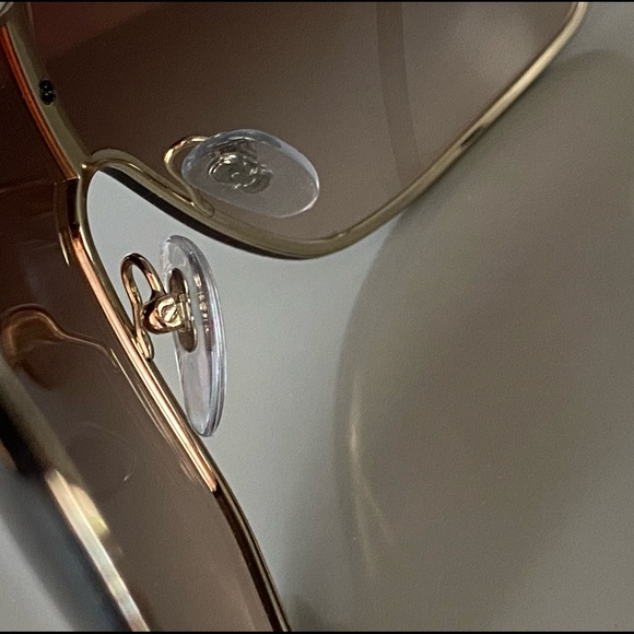 Authentic - Salvatore Ferragamo Sunglasses - Picture 9 of 13